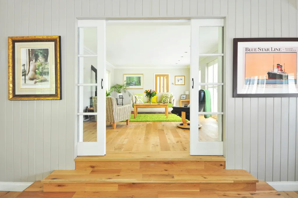 A spacious and comfortable looking sitting room